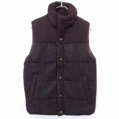 【中古】[印象AB] MEN'S MELROSE メンズメルローズ ケーブルニット / ベスト / ノースリーブ / ジャケット メンズ 4 赤紫系 アクリル100% 襟部分はフライフロントでスナップボタン留め 中綿 ボタン×ジップ留めのサムネイル