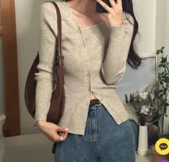 (新品) 斜めボーダー ボタン ゴージ ベージュ ニット カーディガン