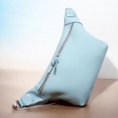 ハンドメイド 本革 ボディバッグ シュリンク型押し オパールブルー 