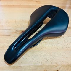 Bontrager Aeolus Comp サドル 145mm - メルカリ