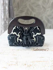 ダークブラウンwoodなハンドルバッグ〈ハイクラスダマスク柄ファブリック〉Black