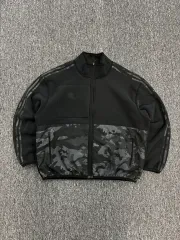 アディダス ブラック カモ フリース ジャケット