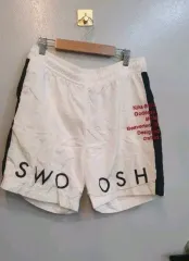 ナイキ スウッシュ ウーブン ハーフパンツ Mサイズです。横ラインに黒色POINTが