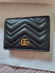 グッチ マーモント ブラック カードウォレット 二つ折り財布