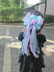 リボン装飾ヘアアクセサリー