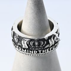 美品!ジャスティンデイビス SEJ605 トランプピアス 廃盤 - メルカリ