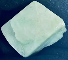 希少 ★超綺麗見惚れるほど美しい！！！純天然糸魚川翡翠ブレスレット超巨大原石17ｇ★A2527