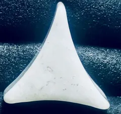 希少 ★超綺麗見惚れるほど美しい！！！純天然糸魚川翡翠ブレスレット超巨大原石14ｇ★A2555