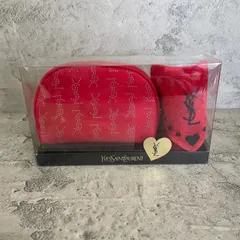 新品未使用　Yves Saint Laurent イヴサンローラン　化粧ポーチ　ハンカチ　2点セット　ハート　スタッズ　赤　レッド