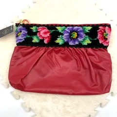 フェイラー FEILER ポーチ ナイロン コットン シュニール織 レッド 花柄 フラワー クラッチバッグ 化粧ポーチ 小物入れ ファスナー 軽量 コンパクト レディース 上品 可愛い ドイツブランド 高級感 カジュアル ギフト 人気 ブランド