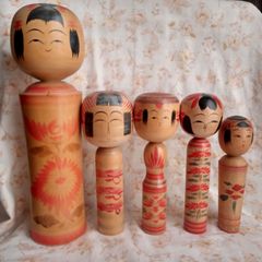 伝統的な手描き木製こけし - メルカリ
