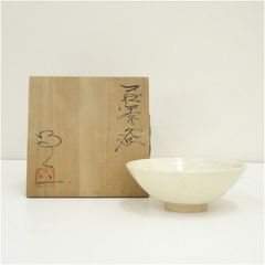極美品】白泑(白釉)茶碗 谷口良三 造 共箱付き - メルカリ