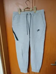 ナイキ テック フリース ジョガー グレー