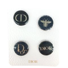 Christian Dior 缶バッジ ジョン・ガリアーノ - メルカリ