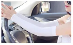 アームカバー ＾腕カバー白 ロング UVカット 紫外線対策 日焼け防止　　 通気性 薄手 涼しい 涼感