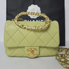 シャネル 内蔵チップ 2023年 シーズンバッグ BANGLE エンゼルリングハンドル フラップ クロスバッグ