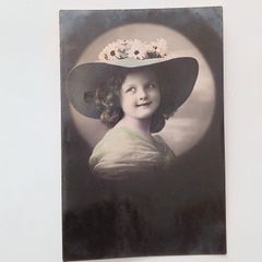 動物と自然の絵画 淡いピンクの背景 有名作家 - メルカリ