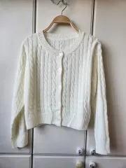 アイボリー ケーブル編み ニット カーディガン
