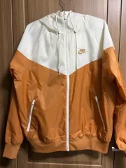 ナイキ ウィンドブレーカー s