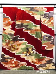 振袖 刺繍 金駒 絞り 身丈162cm パールトーン加工済 MO3671