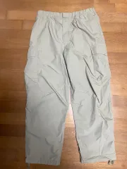 UNIQLO U ワイドフィット パラシュート パンツ