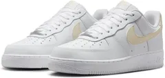 [ナイキ] エア フォース 1 '07 AIR FORCE 1 '07 ホワイト/クリーム FJ4146-111
