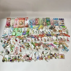 ★ Hello Kitty ハローキティ ご当地ストラップ キーホルダー 根付け 約110点 まとめ 北海道 沖縄 鎌倉 警察限定 など コレクション 現状品