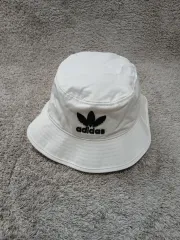 アディダス 白 バケットハット OSFM 新品
