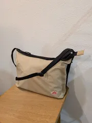 DANTON　ダントン　ショルダーバッグ　サコッシュ　ナイロン　ベージュ　ロゴ
