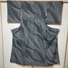 ポリエステル着物専門店in.style◆小紋着物◆袷◆広衿◆切嵌寄せ小紋◆紙人形印◆東レシルック◆裄65.5cm◆丈164cm