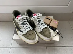 ナイキ エアジョーダン1 トラヴィス スコット リバース オリーブ ロー