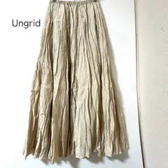 【Ungrid】アングリッド サテン ロング マキシ丈 スカート 光沢 ライトベージュ Fのサムネイル