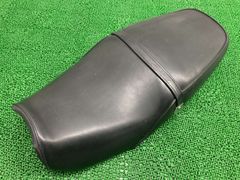 バリオスII シート 53001-1837 カワサキ 純正 中古 バイク 部品 ZR250B シートバンド バリオス2 修復素材やカスタム素材に Gl バリオスII シート 53001-1837 カワサキ 純正 中古 バイク 部品 ZR250B