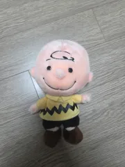 チャーリー・ブラウン ぬいぐるみ