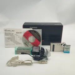 ★美品　CASIO EXILIM デジタルカメラ 充電器付き EX-S1 レトロ CASIO（カシオ） CASIO EXILIM EX-S1 カード型 コンパクトデジタル