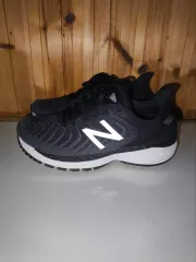 235mm ニューバランス 860 フレッシュフォーム ランニングシューズ