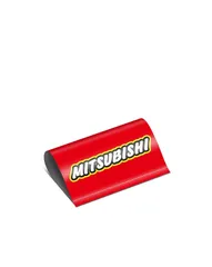 【注目度200%の存在感！】車 ステッカー おもしろ 目立ち オリジナルデザイン リアドア ラベル 防水性 チーム車両サポートグッズ チーム応援グッズ SYAKAORI 光沢赤 3M両面テープ付き 簡単組立 (三菱)