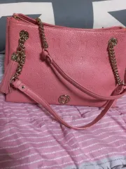 メトロシティ ピンク チェーン ショルダーバッグ