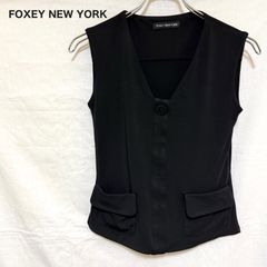 FOXEY NEW YORK ブラックノースリーブシャツ - メルカリ