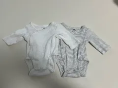 H&M 新生児 ボディスーツ 2種