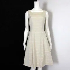 ワンピース フレア 刺繍 マルチボーダー 切替 ひざ丈 ノースリーブ M 9 ベージュ オフ白