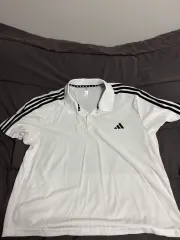 アディダス 白 3本線 カラーTシャツ