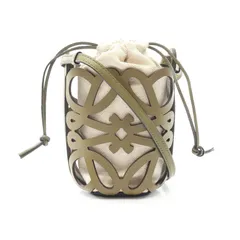 LOEWE ロエベ アナグラム カットアウト ポケット ショルダーバッグ