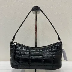 1610　Calvin Klein　カルバン・クライン　カルバンクライン キルテッドホーボーバッグ　黒　ブラック　トートバッグ　ハンドバッグ　ワンショル　小さめ　ミニバッグ　キルト　キルティング　肩がけ　ボートバッグ　中綿　レディース