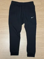ナイキ テーパードフィット ジョガーパンツ xl