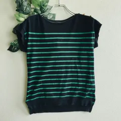 良品✨ テチチ Te chichi サマー ニット 半袖 ボーダー フレンチ スリーブ ボート ネック ラウンド ネック 装飾 金ボタン ゴールド ボタン ショート 丈 コンパクト ブラック グリーン 配色 細 ボーダー きれいめ カジュアル レイヤード