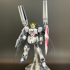 RG 1/144 νガンダム メタリック+パール全塗装 組立済み完成品 ガンプラ