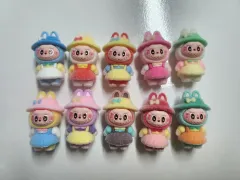 ラブブ ミニ フィギュア