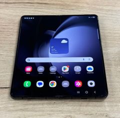 99 Galaxy ZFold4 256GB SIMフリー 国内版 - メルカリ