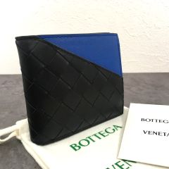 402 送料込み！ 極美品 BOTTEGAVANETA カセット ラムスキン 箱付き